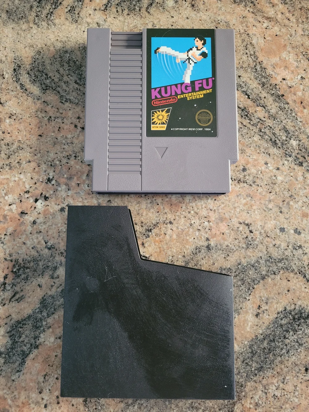 Nintendo (NES): Kung Fu Game with Protective Sheath (Premium 5 Screw Edition).